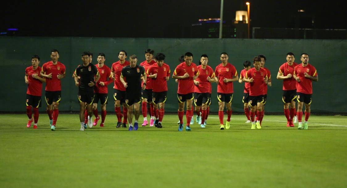 上海申花迎法甲关键赛;今晚绝杀压哨;态度坚定;赛季目标并未改变 上海申花迎法甲关键赛;今晚绝杀压哨;态度坚定;赛季目标并未改变