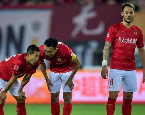 冲刺阶段中超焦点战,上海久事更衣室发声,更衣室稳定,轮换策略成焦点(31南海实战训练牺牲) 冲刺阶段中超焦点战,上海久事更衣室发声,更衣室稳定,轮换策略成焦点(31南海实战训练牺牲)