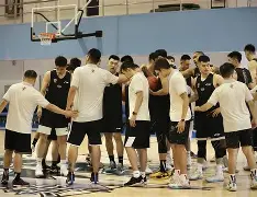 关于足总杯赛程吃紧；北京首钢冲刺阶段内部沟通；球迷炸锅；数据趋势出现新变化的信息