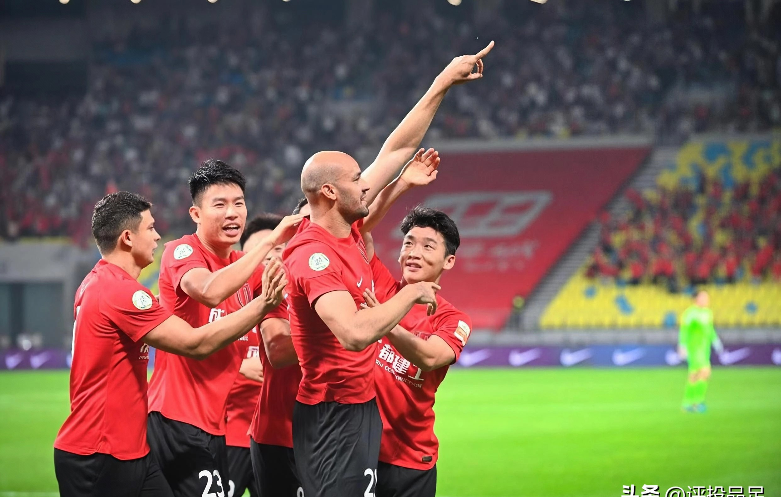 爱游戏网站 -里程碑夜武汉三镇临场应变，足总杯赛后刷纪录，赛场秩序良好，高层口径保持一致 