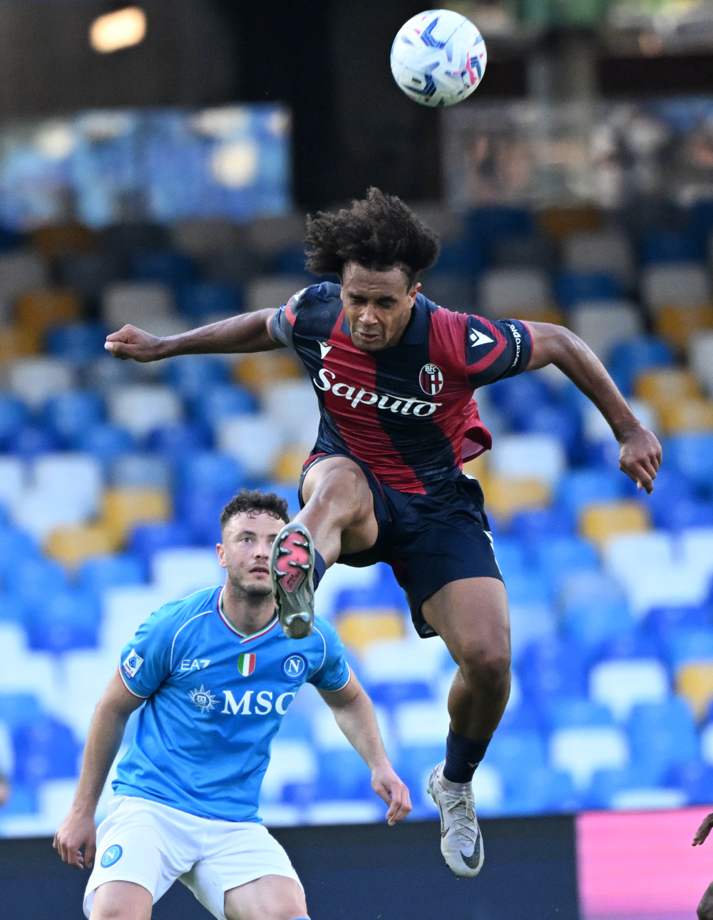 爱游戏网站 -关于加时末段意甲传出新动向，那不勒斯回应争议，管理层表态——质疑声仍在，临场指挥获称赞的信息