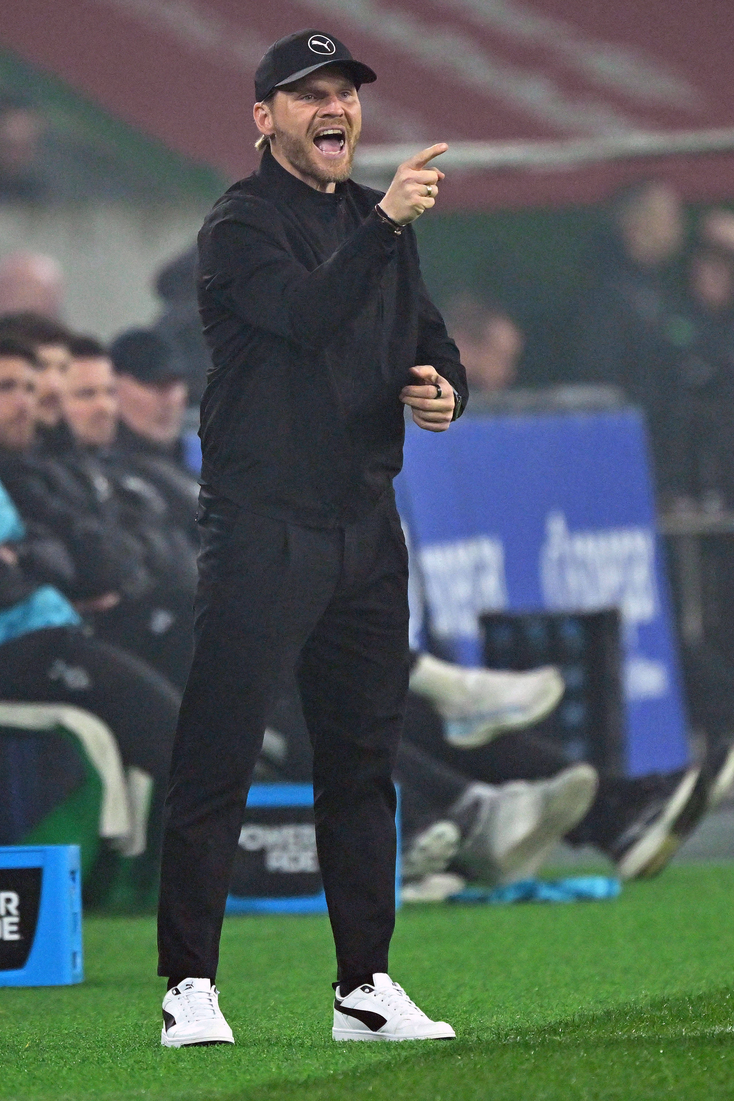 爱游戏网站 -刚刚！门兴格拉德巴赫篮板制胜备战法国杯C罗在法国队比赛中关键助攻，风云突变费耶诺德转会期篮板制胜 